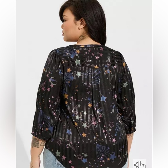 Torrid Harper satin pullover 3/4 sleeve blouse celestial whimsigoth. Size 00 M/L - Picture 2 of 7